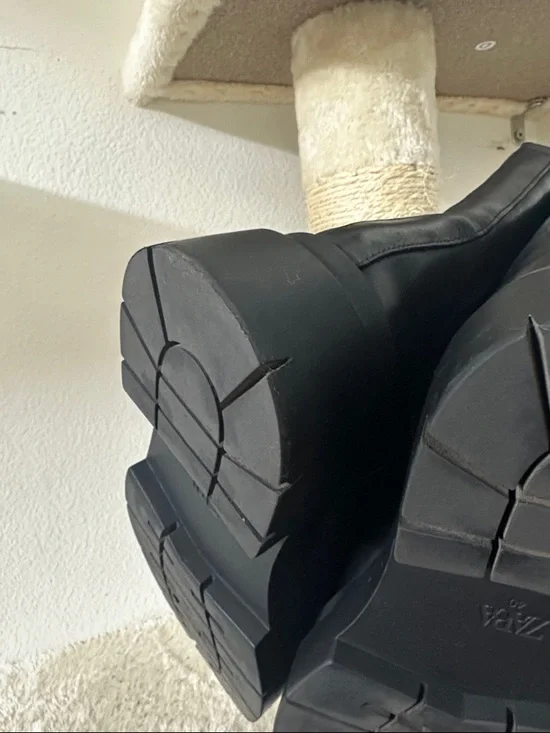 Zara Black Platform Ankle Boots - Women's - Picture 13 of 14